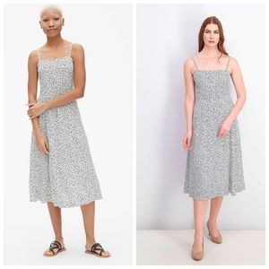 GAP Fit & Flare Cami Dress 👗